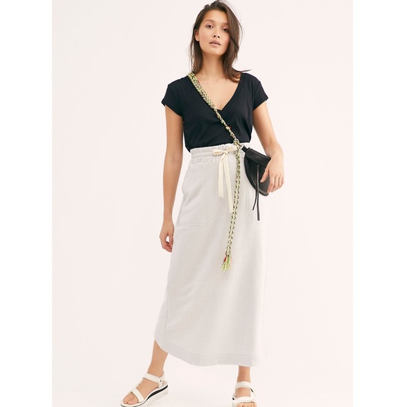 ❌SOLD❌ Free People Set of 2 Easy V Tee - Picture 5 of 8